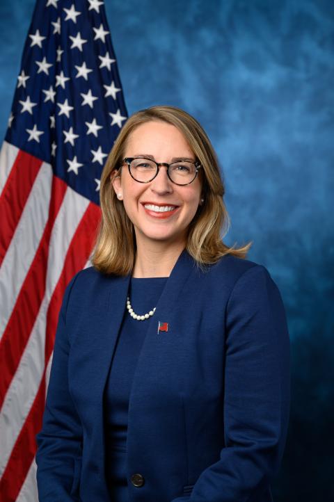 Photo of Hillary Scholten